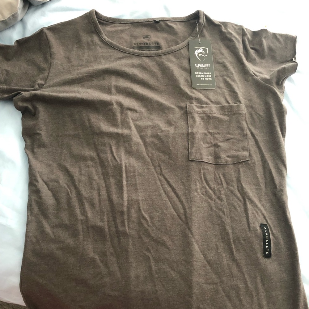 Alphalete Scoop neck